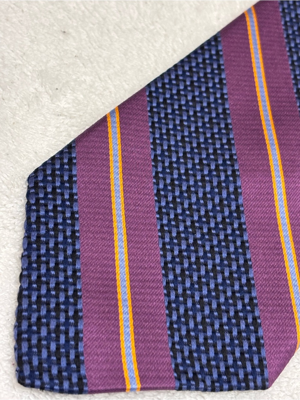 Brand New High Quality Tie By Robert Talbott - Tie Width Is 3 3/4 Inches